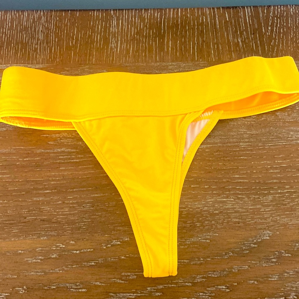 Boutine Bottoms -like new